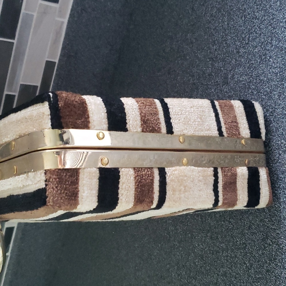 Beautiful Vintage Fabric Bag - Picture 6 of 15